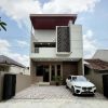 Rumah Mewah 2 Lantai Modern Istimewa di Condong Catur dekat Pakuwon Mall