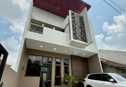 Rumah Mewah 2 Lantai Modern Istimewa di Condong Catur dekat Pakuwon Mall