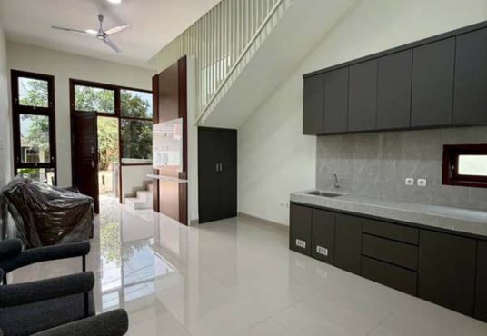 Rumah Mewah 2 Lantai Modern Istimewa di Condong Catur dekat Pakuwon Mall