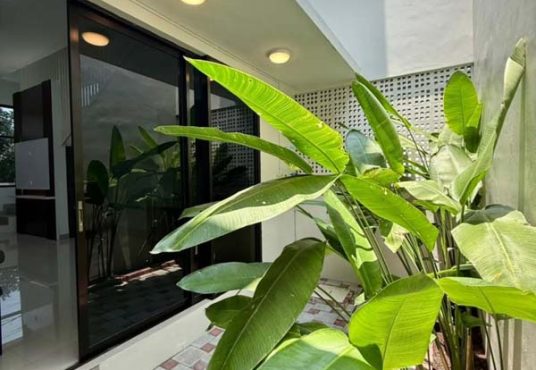 Rumah Mewah 2 Lantai Modern Istimewa di Condong Catur dekat Pakuwon Mall