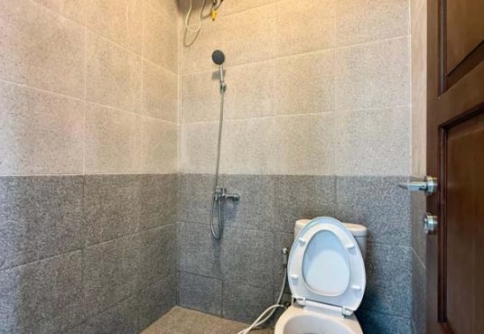 Rumah Mewah 2 Lantai Modern Istimewa di Condong Catur dekat Pakuwon Mall