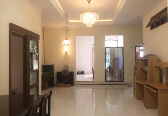 Rumah Luas strategis di kompleks Perumahan Ambarukmo Plaza Hotel Seturan