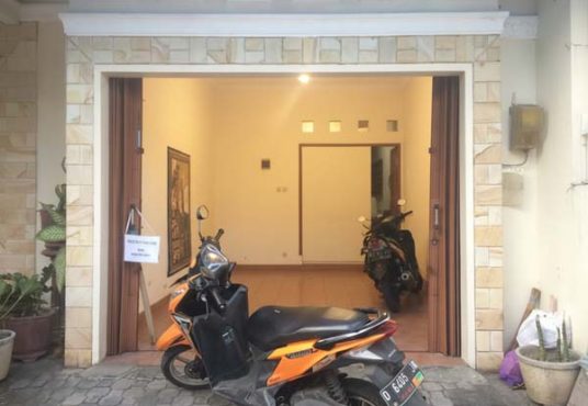Rumah Luas strategis di kompleks Perumahan Ambarukmo Plaza Hotel Seturan
