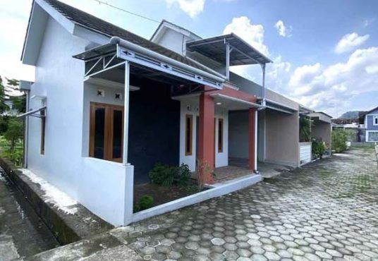 Rumah 2 Lantai Siap Huni Jalan Wonosari View Pegunungan Bukit Bintang