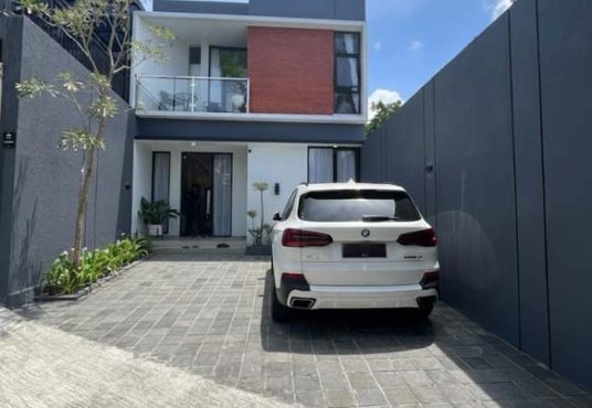 Lavanya Jogja - Rumah Modern 2 Lantai Kontemporer Dekat Kampus UII