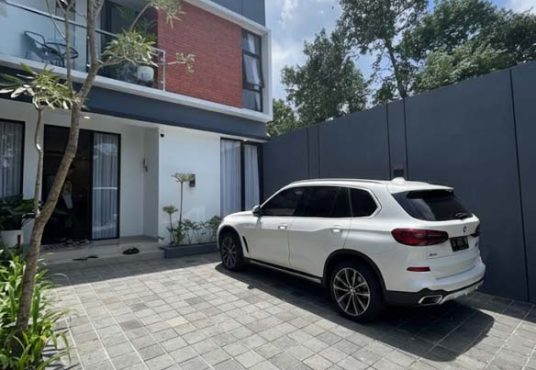 Lavanya Jogja - Rumah Modern 2 Lantai Kontemporer Dekat Kampus UII