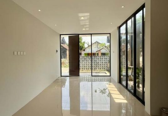 Rumah Baru Limasan Modern Utara Pasar Godean