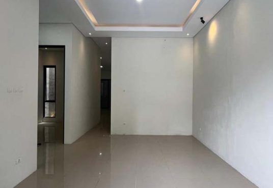 Rumah Mewah Siap Huni Modern Kekinian Tata Ruang Lega Strategis Dekat Kampus UII