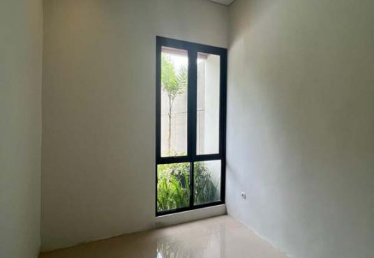 Rumah Mewah Siap Huni Modern Kekinian Tata Ruang Lega Strategis Dekat Kampus UII
