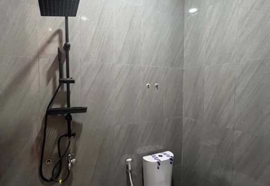 Rumah Mewah Siap Huni Modern Kekinian Tata Ruang Lega Strategis Dekat Kampus UII