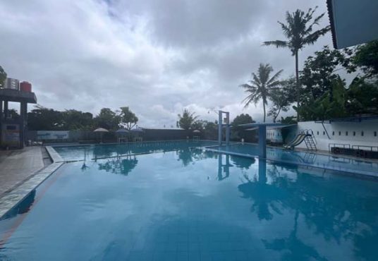 Dijual Rumah Luas dengan Kolam Renang Umum Cocok untuk Villa Hunian & Investasi Liburan