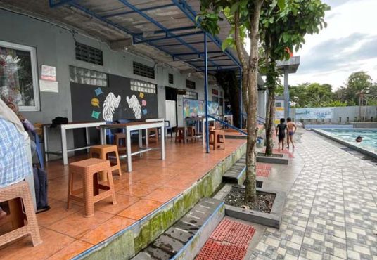 Dijual Rumah Luas dengan Kolam Renang Umum Cocok untuk Villa Hunian & Investasi Liburan