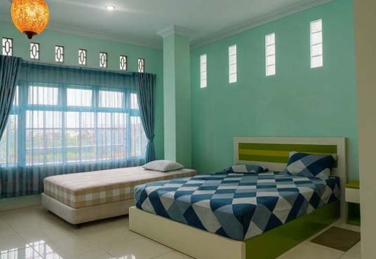 Dijual Rumah Luas dengan Kolam Renang Umum Cocok untuk Villa Hunian & Investasi Liburan