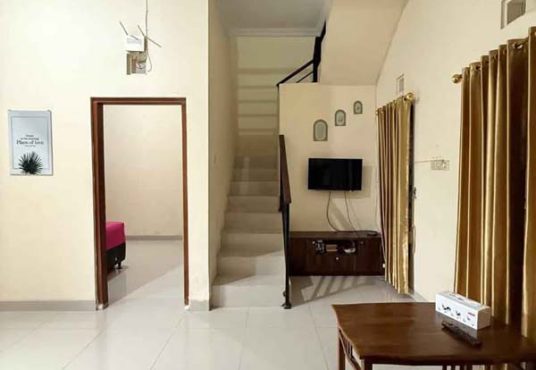 RUMAH CANTIK 2 LANTAI FULL FURNISHED DALAM KOTA UMBULHARJO YOGYAKARTA