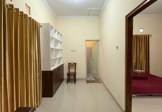 RUMAH CANTIK 2 LANTAI FULL FURNISHED DALAM KOTA UMBULHARJO YOGYAKARTA
