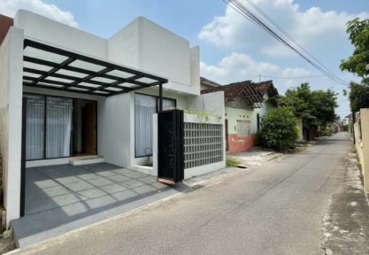 RUMAH BARU MINIMALIS MODERN FULL FURNISHED Baturetno Banguntapan Bantul