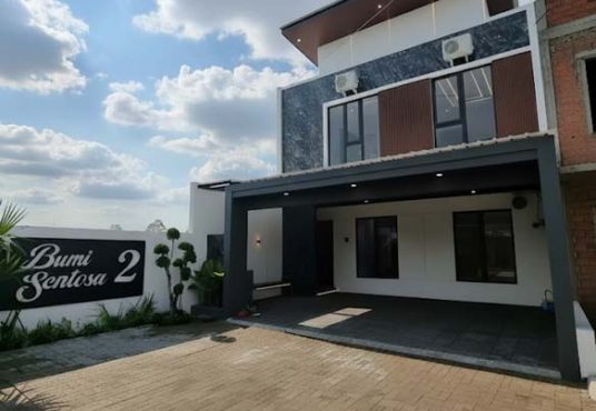 Bumi Sentosa 2 - Dijual Rumah 2 Lantai Baru Full Furnished Dekat SD Model