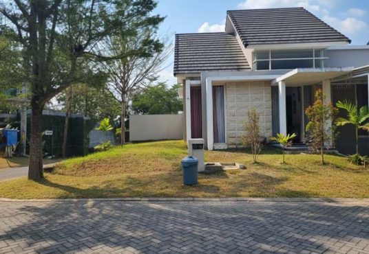 DIJUAL RUMAH MEWAH TANAH LUAS SIAP HUNI POJOK Perumahan Elite Citra Grand Mutiara