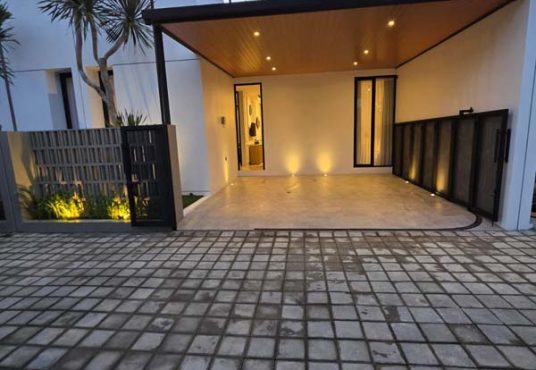 Rumah Cantik Eksotik Full Furnished Dalam Cluster 4 Unit Jalan Kaliurang Km 10 Dekat UII dan UGM