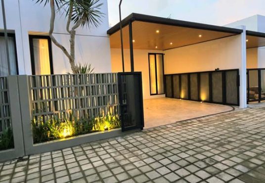 Rumah Cantik Eksotik Full Furnished Dalam Cluster 4 Unit Jalan Kaliurang Km 10 Dekat UII dan UGM