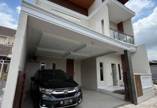Rumah Baru 2 Lantai Modern Kualitas Premium Kadirojo Purwomartani