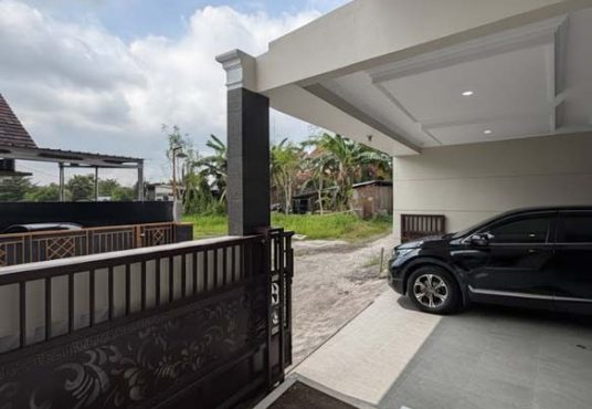 Rumah Baru 2 Lantai Modern Kualitas Premium Kadirojo Purwomartani