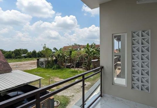 Rumah Baru 2 Lantai Modern Kualitas Premium Kadirojo Purwomartani