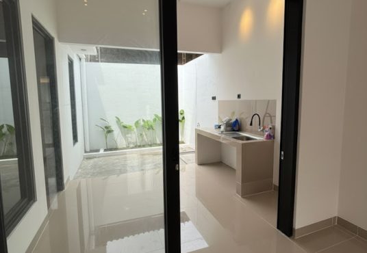 Rumah Cantik Limasan Modern Dekat Pusat Industri Gerabah Kasongan