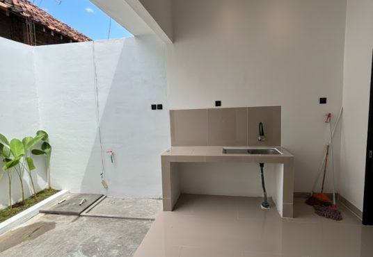 Rumah Cantik Limasan Modern Dekat Pusat Industri Gerabah Kasongan