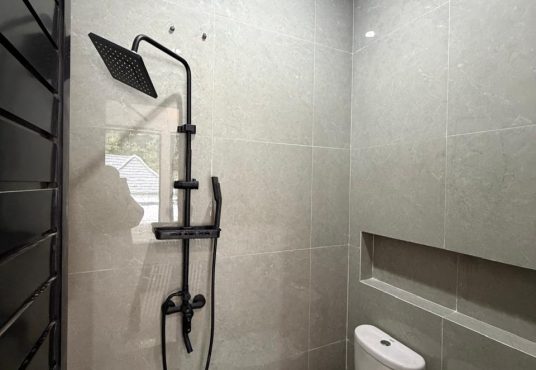 RUMAH MEWAH 2 LANTAI FURNISHED MURAH DI PONDOK INDAH RESIDENCE JAKAL KM 13