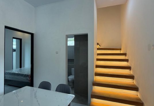 RUMAH MEWAH 2 LANTAI FURNISHED MURAH DI PONDOK INDAH RESIDENCE JAKAL KM 13