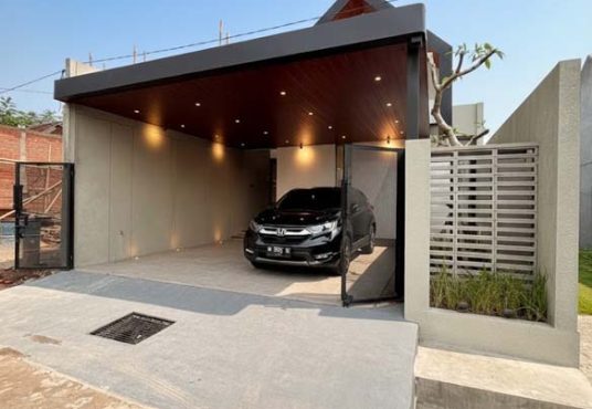 Rumah Mewah Baru Full Furnished Tanah Luas Dekat Exit Tol Purwomartani Kalasan