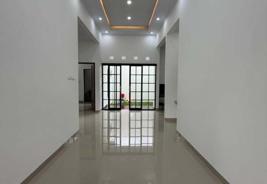Rumah Mewah klasik modern dekat UII Jakal