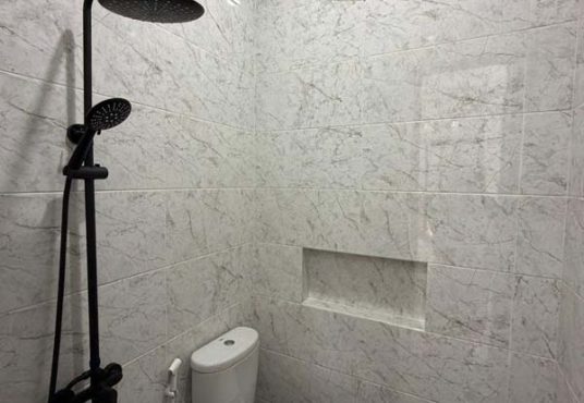 Rumah Mewah klasik modern dekat UII Jakal