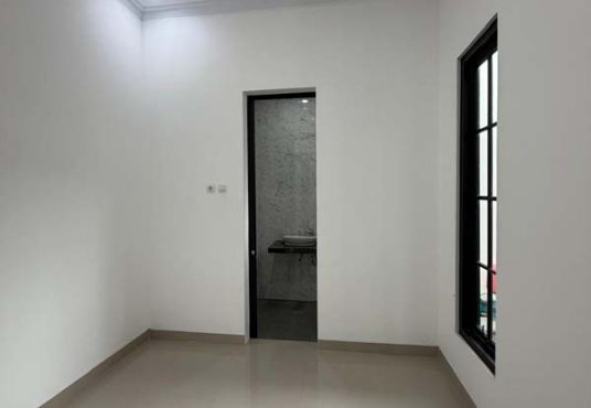 Rumah Mewah klasik modern dekat UII Jakal