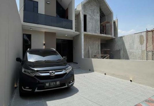 RUMAH SCANDINAVIAN CANTIK 2 LANTAI FULL FURNISHED Wedomartani Sleman