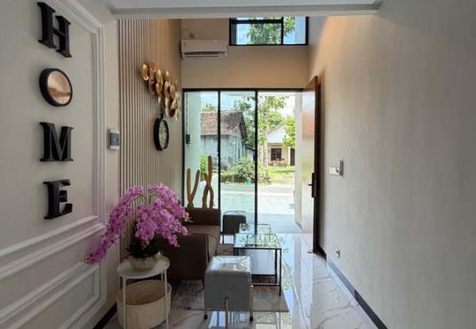 RUMAH SCANDINAVIAN CANTIK 2 LANTAI FULL FURNISHED Wedomartani Sleman