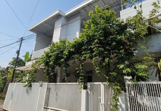 Rumah 2 Lantai Siap huni di utara Stadion Maguwo, dekat Jogja Bay dan SD Model