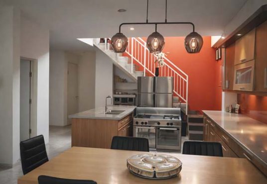 Rumah 2 Lantai Siap huni di utara Stadion Maguwo, dekat Jogja Bay dan SD Model