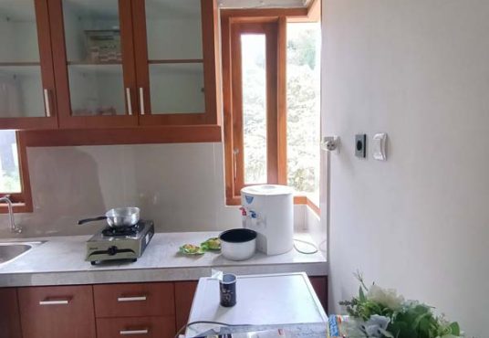 DISEWAKAN RUMAH dengan Fasilitas VILLA dekat Jombor