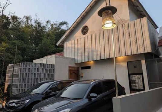 Rumah Konsep Villa di Area Sejuk dan Strategis Pakem Sleman