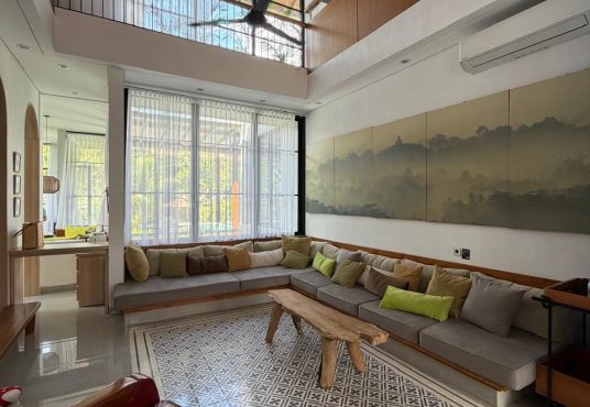 VILLA MEWAH VIEW MERAPI 2 LANTAI FULLY FURNISHED PRIVATE RESORT LIVING DI KALIURANG KM 13.5 DEKAT UII