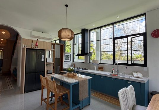 VILLA MEWAH VIEW MERAPI 2 LANTAI FULLY FURNISHED PRIVATE RESORT LIVING DI KALIURANG KM 13.5 DEKAT UII