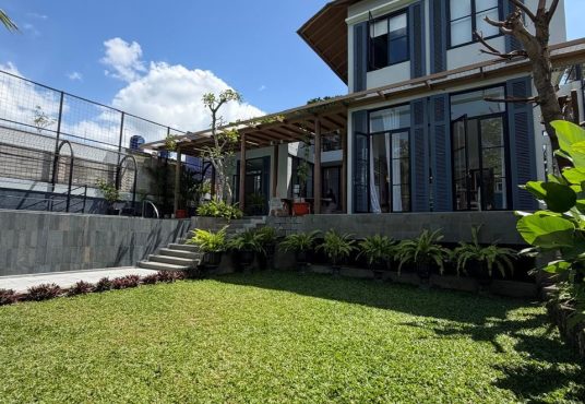 VILLA MEWAH VIEW MERAPI 2 LANTAI FULLY FURNISHED PRIVATE RESORT LIVING DI KALIURANG KM 13.5 DEKAT UII