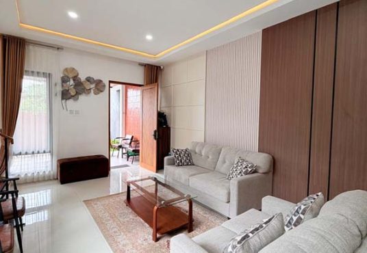 Rumah Mewah + 3 Villa Private Pool di Palagan — Hunian & Investasi Elite