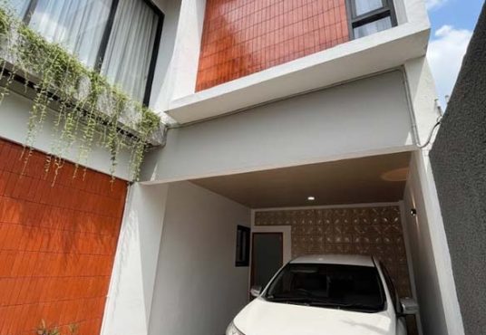 Rumah Mewah + 3 Villa Private Pool di Palagan — Hunian & Investasi Elite