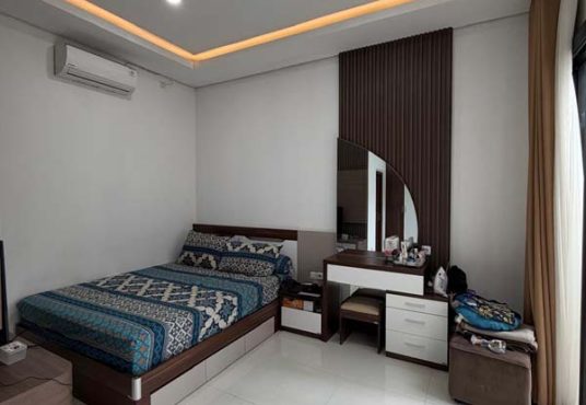 Rumah Mewah + 3 Villa Private Pool di Palagan — Hunian & Investasi Elite