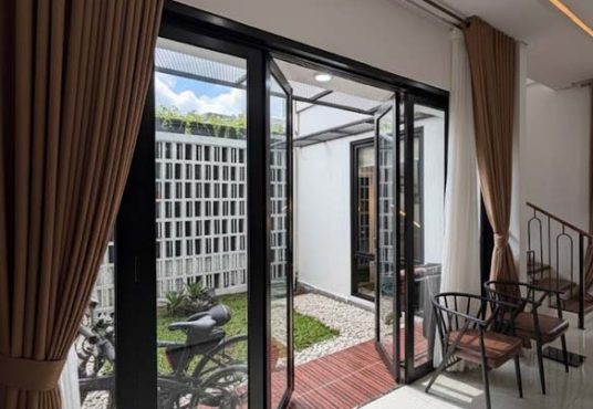 Rumah Mewah + 3 Villa Private Pool di Palagan — Hunian & Investasi Elite