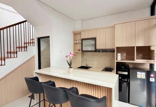 Rumah Mewah + 3 Villa Private Pool di Palagan — Hunian & Investasi Elite