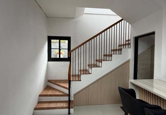 Rumah Mewah + 3 Villa Private Pool di Palagan — Hunian & Investasi Elite